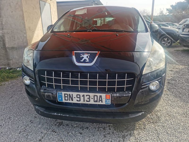 PEUGEOT 3008 2011