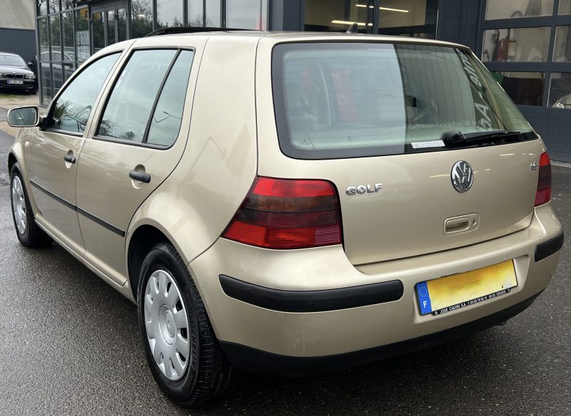 VOLKSWAGEN GOLF 4 IV CARAT 1.6 105 Cv 1ERE MAIN / CUIR TOIT OUVRANT ORIGINE FRANCE - GARANTIE 1 AN