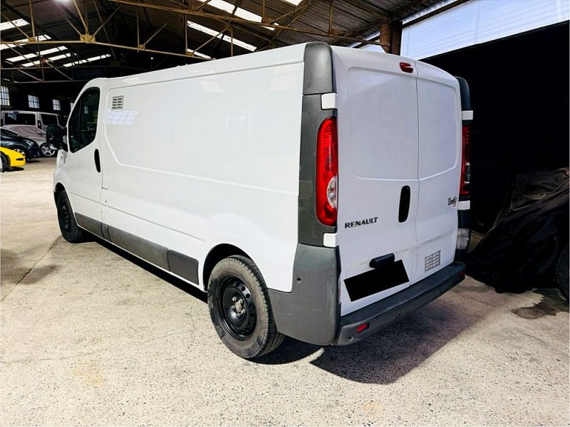 RENAULT TRAFIC 2013