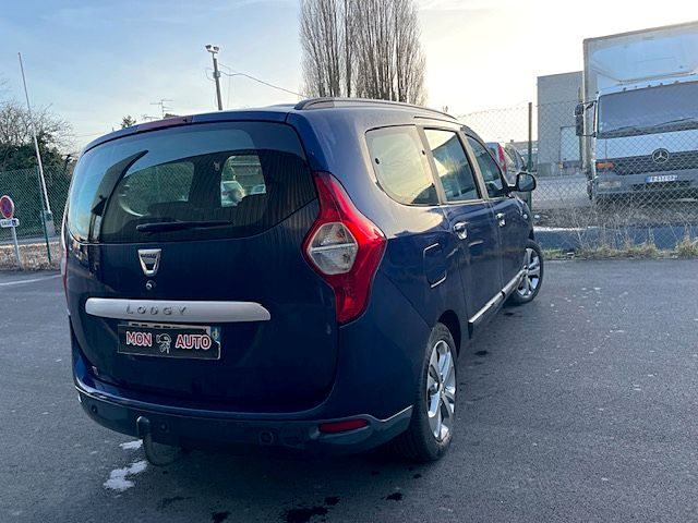 DACIA LODGY 2015 1er MAIN