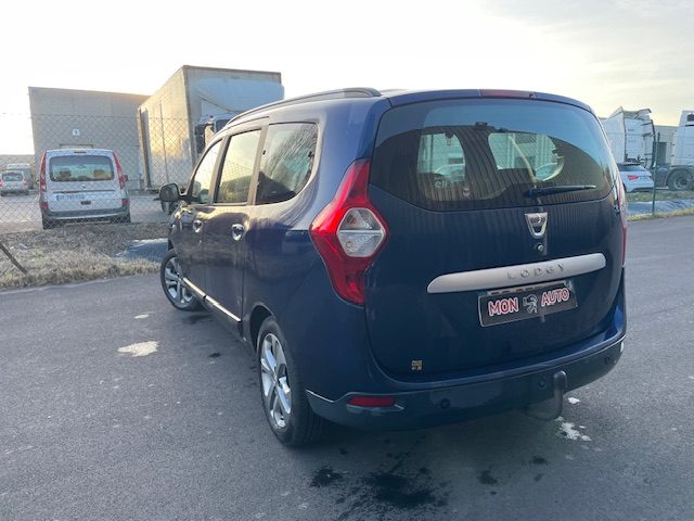 DACIA LODGY 2015 1er MAIN