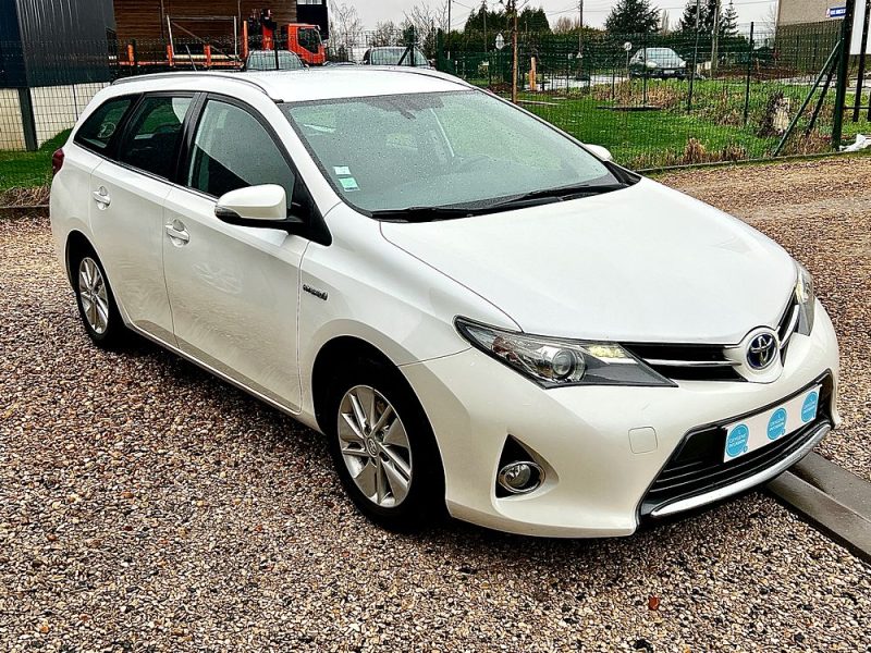 TOYOTA AURIS Break 2014