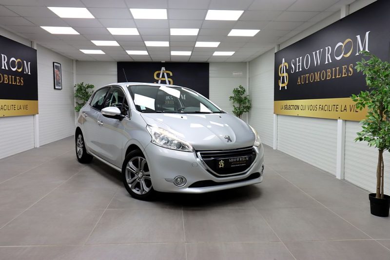 PEUGEOT 208 I 2014