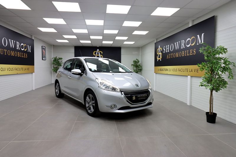 PEUGEOT 208 I 2014