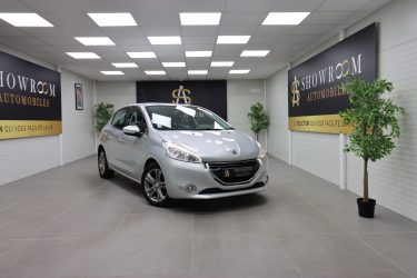 PEUGEOT 208 I 2014