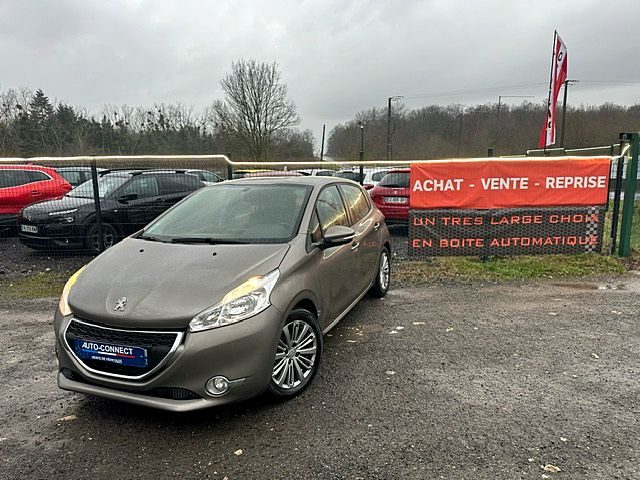 PEUGEOT 208 1.2 e-VTi Active 2013 - 114066 KM