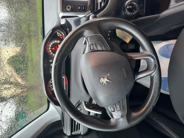 PEUGEOT 208 1.2 e-VTi Active 2013 - 114066 KM