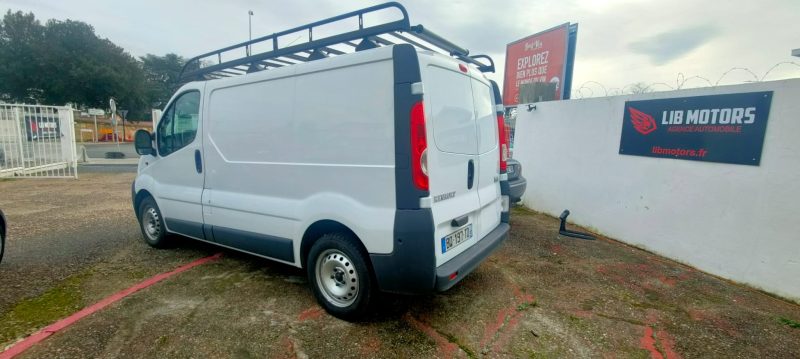 RENAULT TRAFIC II Camionnette 2004