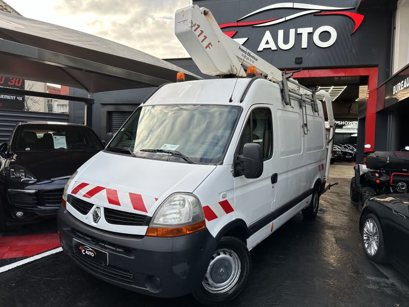 RENAULT MASTER II Camionnette 2010