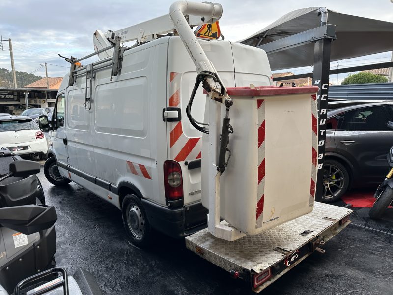 RENAULT MASTER II Camionnette 2010