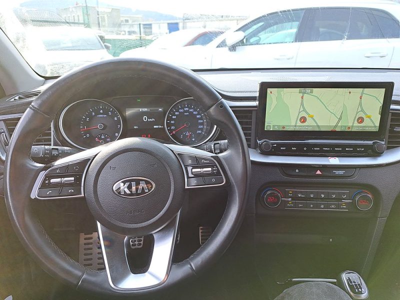 KIA XCEED 2021