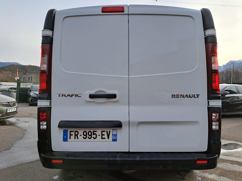 RENAULT TRAFIC III Camionnette 2020