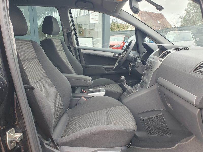 OPEL ZAFIRA / ZAFIRA FAMILY B 2008