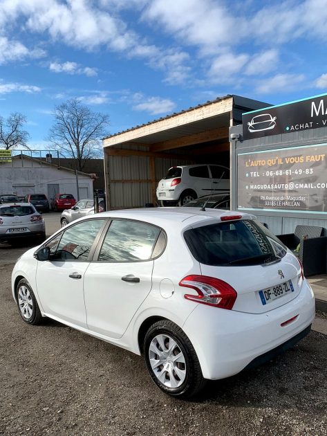 PEUGEOT 208 Société 2014