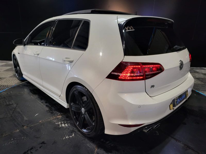 VOLKSWAGEN GOLF VII R 2.0 TSI 300cv 4Motion DSG6 // TOIT OUVRANT/SIEGES CHAUFFANT/CAMERA DE RECUL