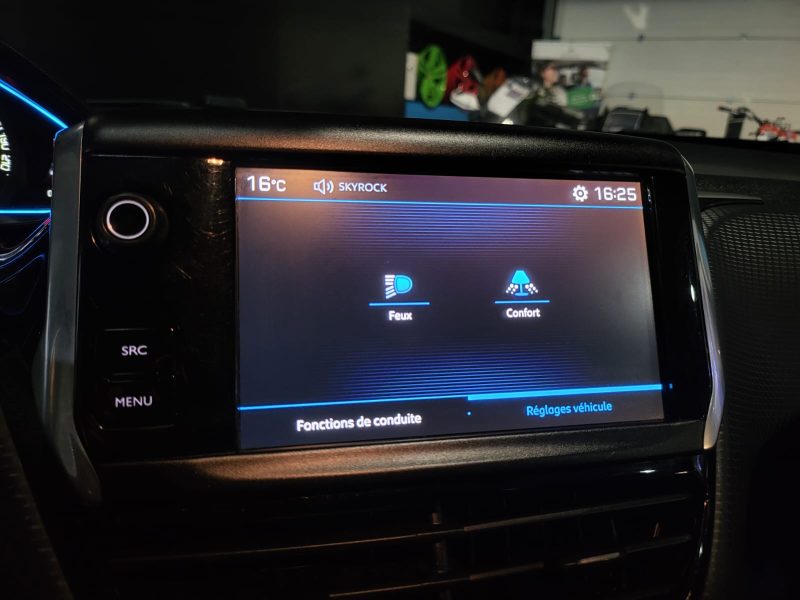 PEUGEOT 2008 1.2 PureTech 82cv Allure // APPLE CARPLAY/ANDROID AUTO/SIEGES CHAUFFANT