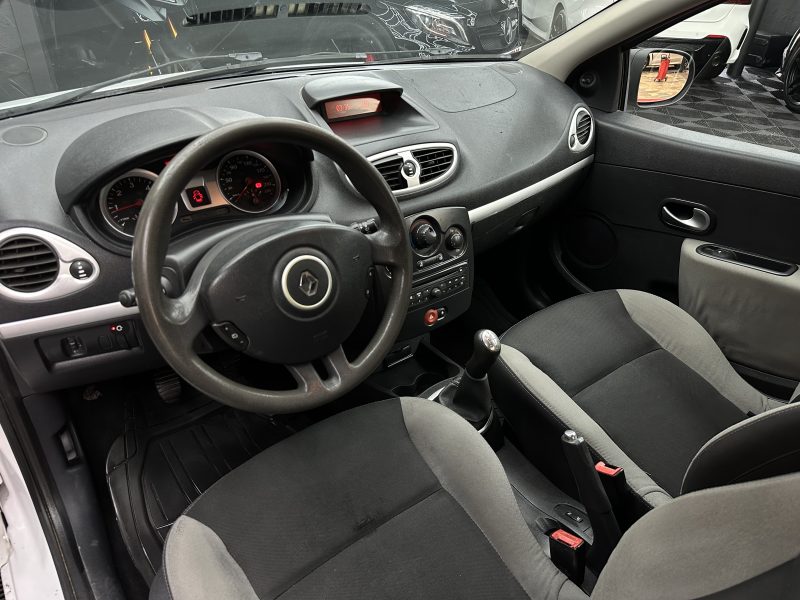 RENAULT CLIO III 2012