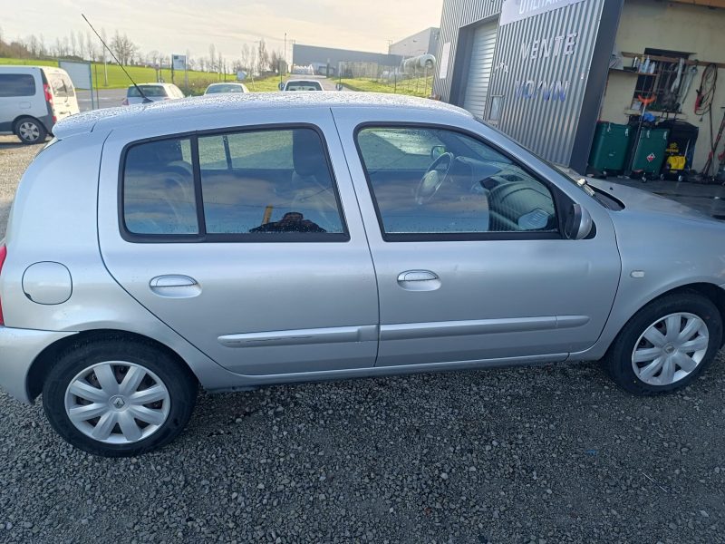 RENAULT CLIO II 