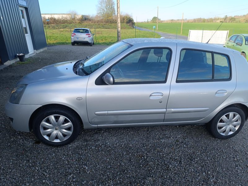 RENAULT CLIO II 