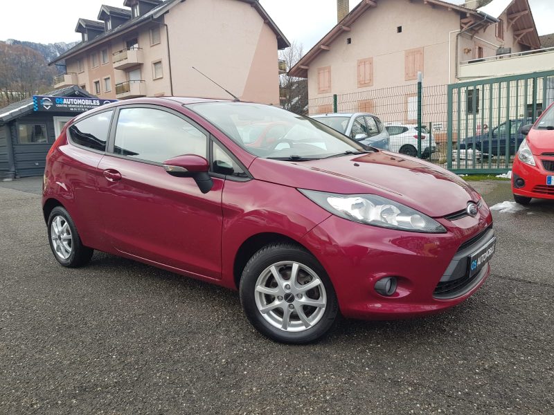 FORD FIESTA VI (I) 1.25i 82CV TREND