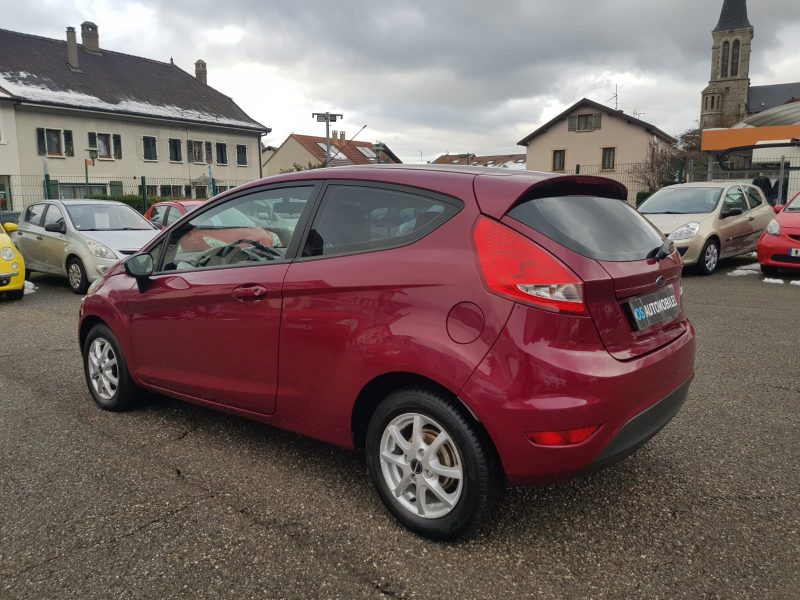 FORD FIESTA VI (I) 1.25i 82CV TREND