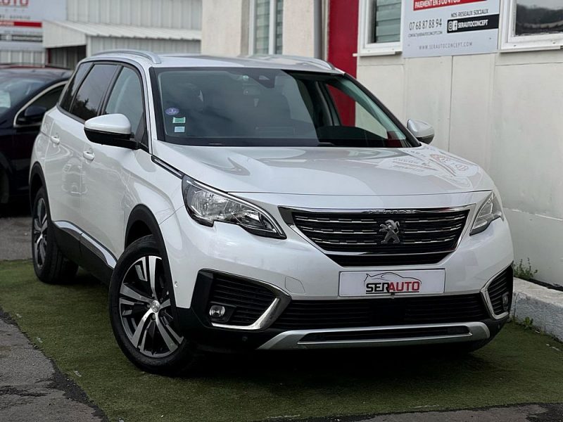 PEUGEOT 5008 II 2017