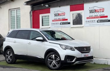 PEUGEOT 5008 II 2017