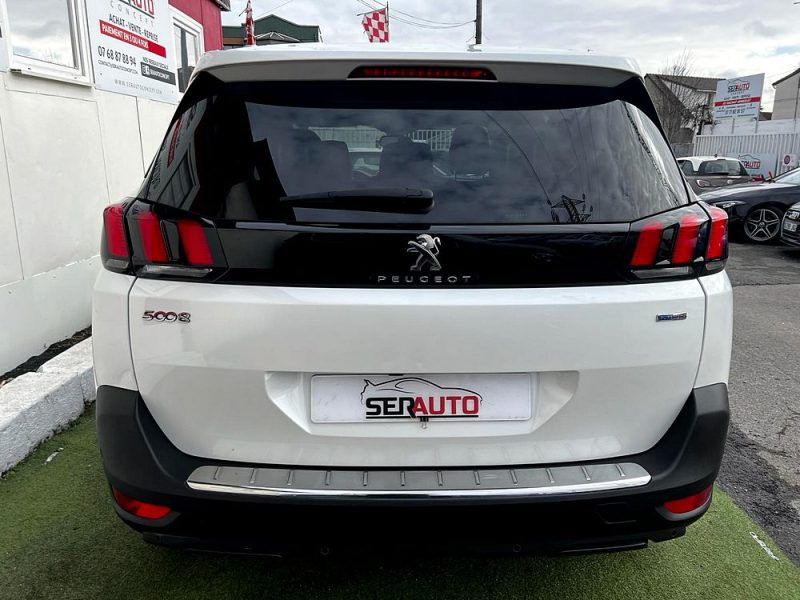 PEUGEOT 5008 II 2017