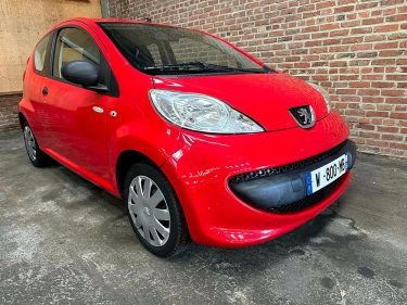 PEUGEOT 107 1.0 ESSENCE Key-West