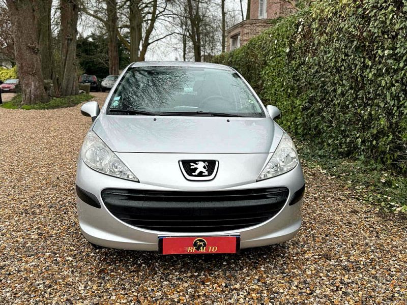 PEUGEOT 207 2008 1.4 73cv