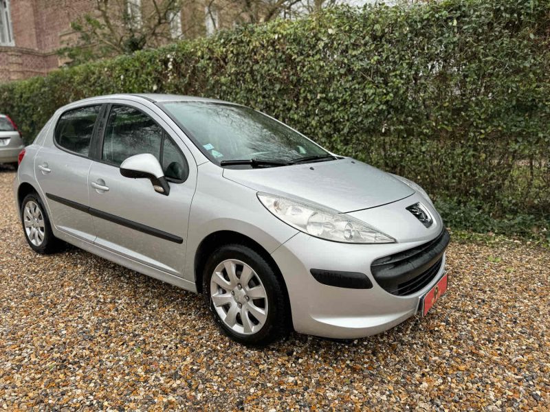 PEUGEOT 207 2008 1.4 73cv