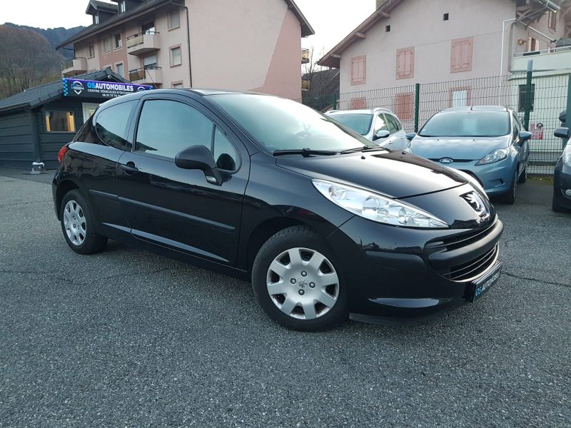 PEUGEOT 207 1.4i 75CV TRENDY