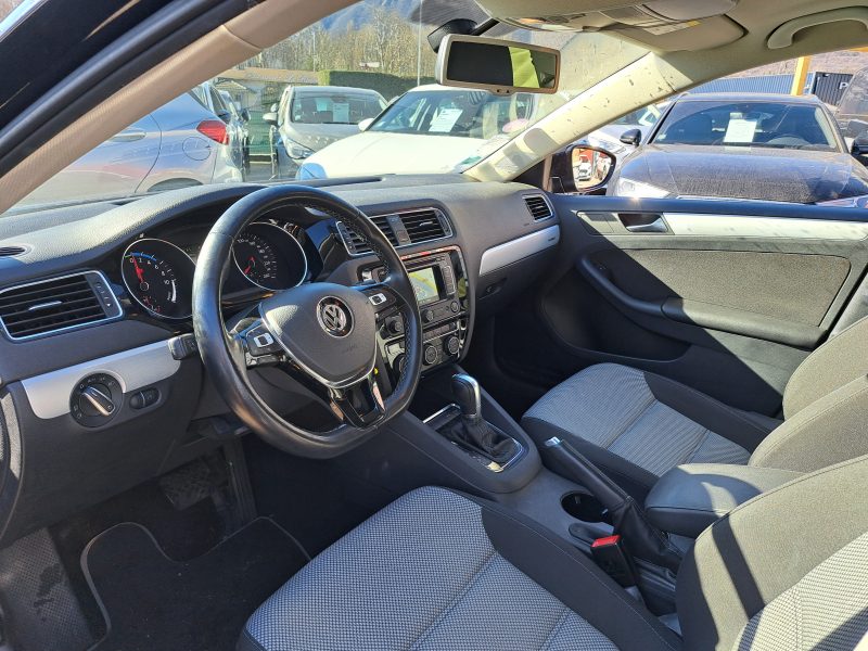 VOLKSWAGEN JETTA IV 2015