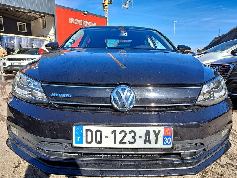 VOLKSWAGEN JETTA IV 2015