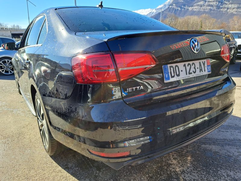 VOLKSWAGEN JETTA IV 2015