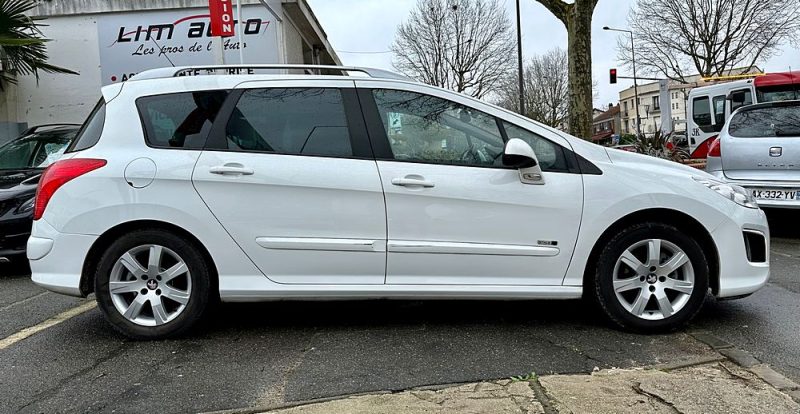 PEUGEOT 308 2013