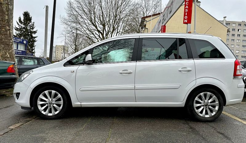 OPEL ZAFIRA 2013