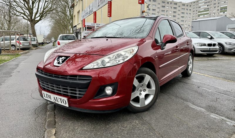 PEUGEOT 207 2010