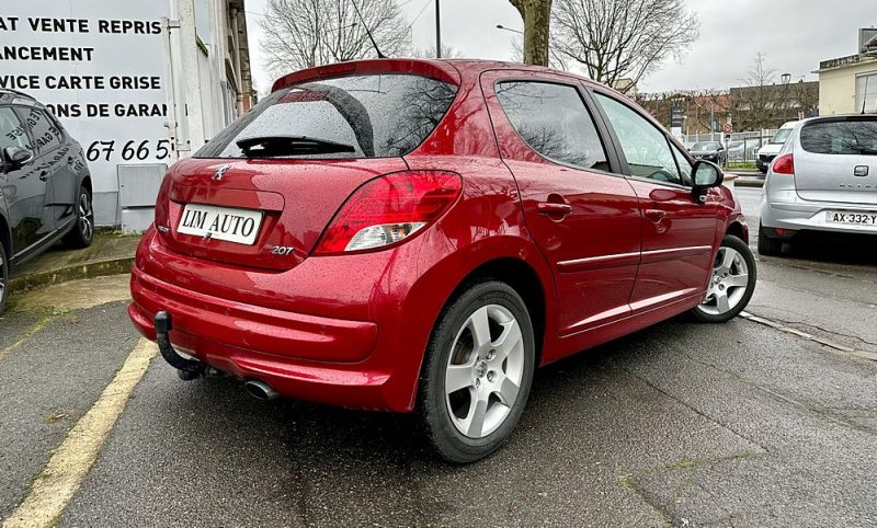 PEUGEOT 207 2010