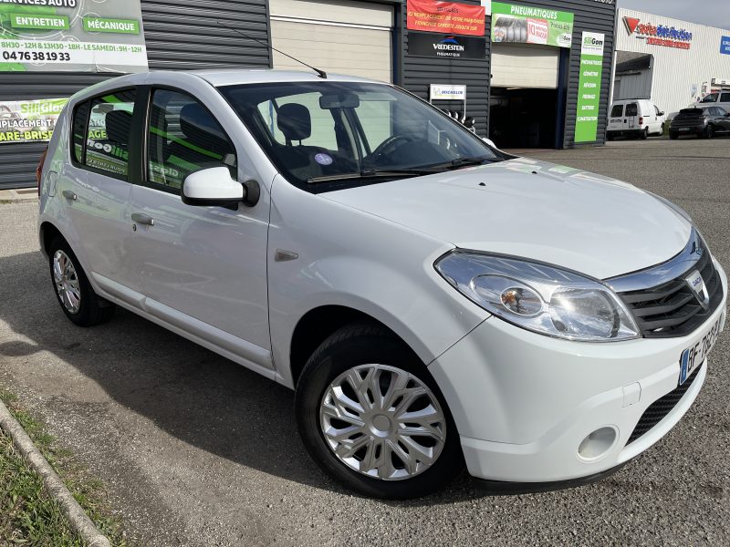 DACIA SANDERO 75  2010 GPL LPG LAUREATE  