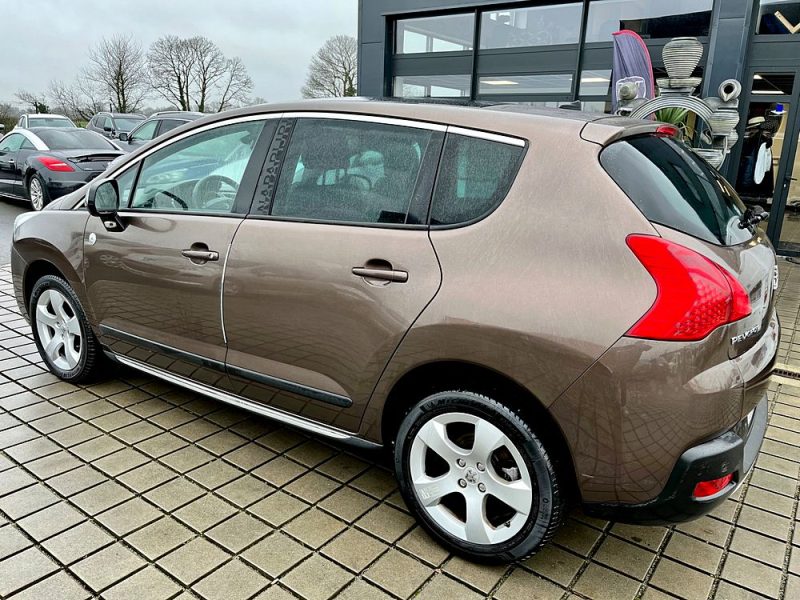 PEUGEOT 3008 I 1.6 HDi FAP 115CH NAPAPIJRI