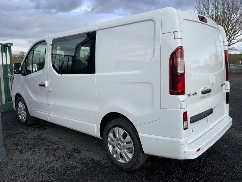 RENAULT TRAFIC FOURGON 2024