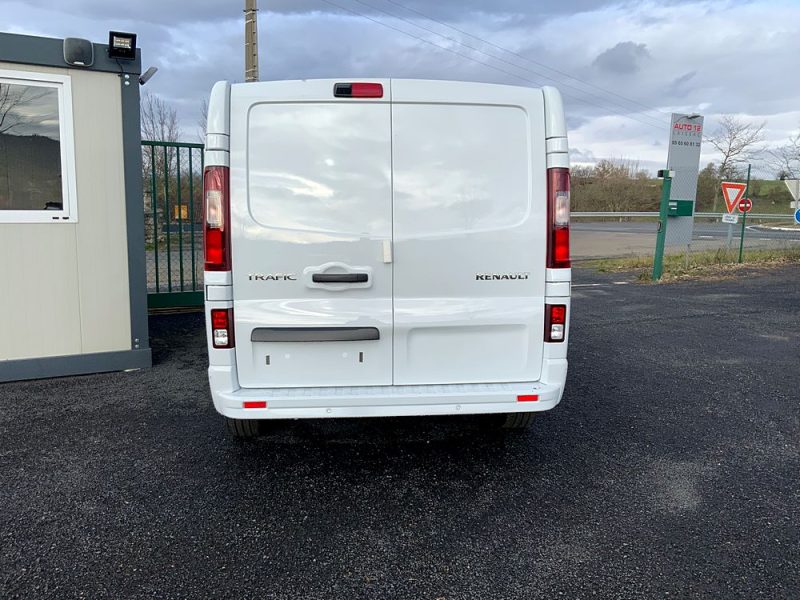 RENAULT TRAFIC FOURGON 2024