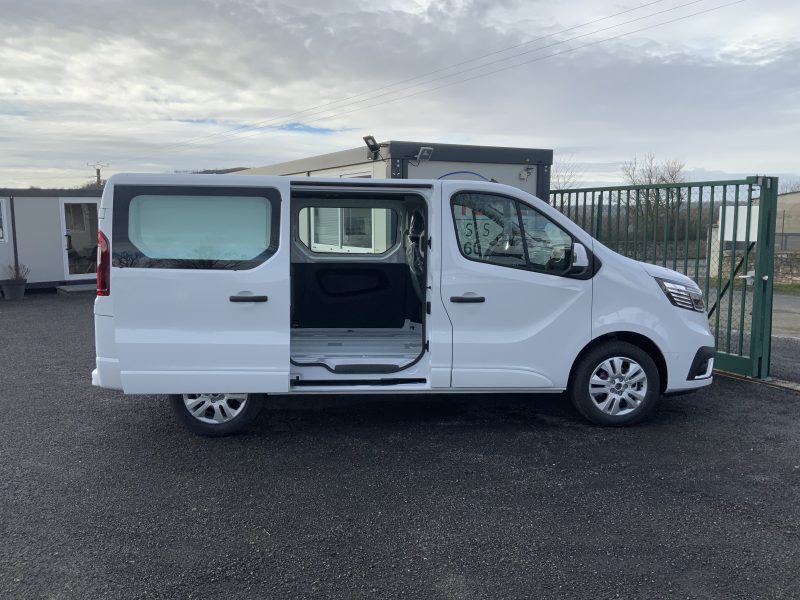 RENAULT TRAFIC FOURGON 2024