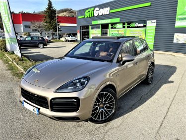 PORSCHE CAYENNE 2018