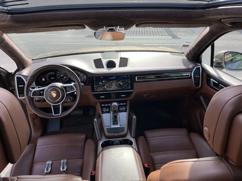 PORSCHE CAYENNE 2018