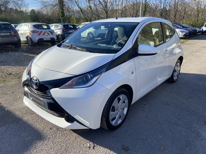 TOYOTA AYGO 1.0 VVTI XSHIFT XPLAY 69CV