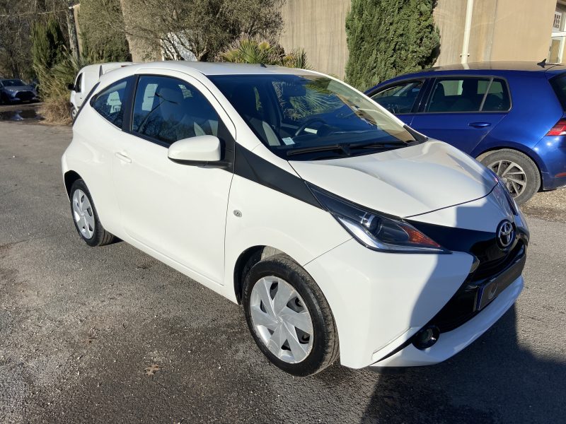 TOYOTA AYGO 1.0 VVTI XSHIFT XPLAY 69CV