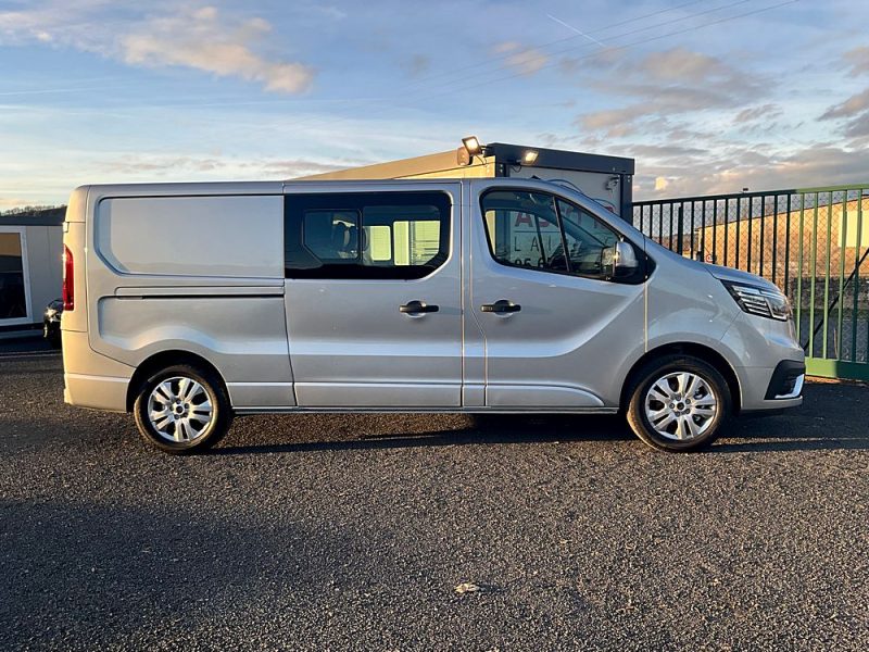 RENAULT TRAFIC CABINE APPROFONDIE 2024