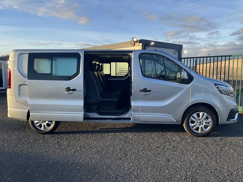 RENAULT TRAFIC CABINE APPROFONDIE 2024